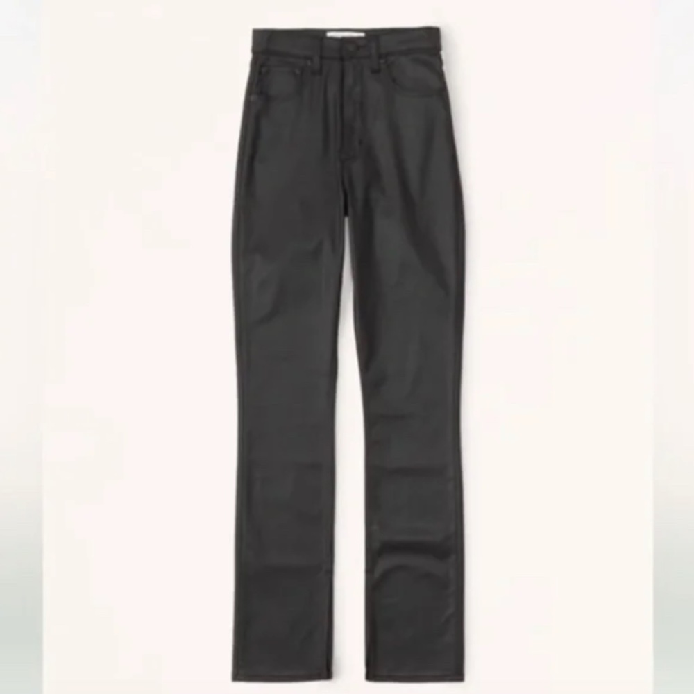 NWT Abercrombie Ultra High Rise 90s Slim Straight Jean Coated Black (Size 25)